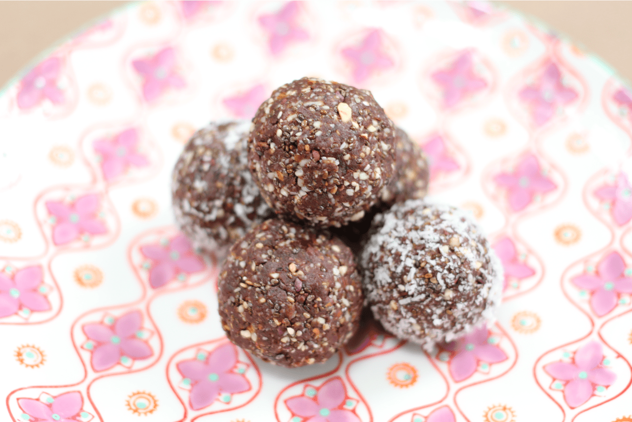 boules d energie au cacao recettes gourmandes rapides et faciles boules d energie au cacao recettes