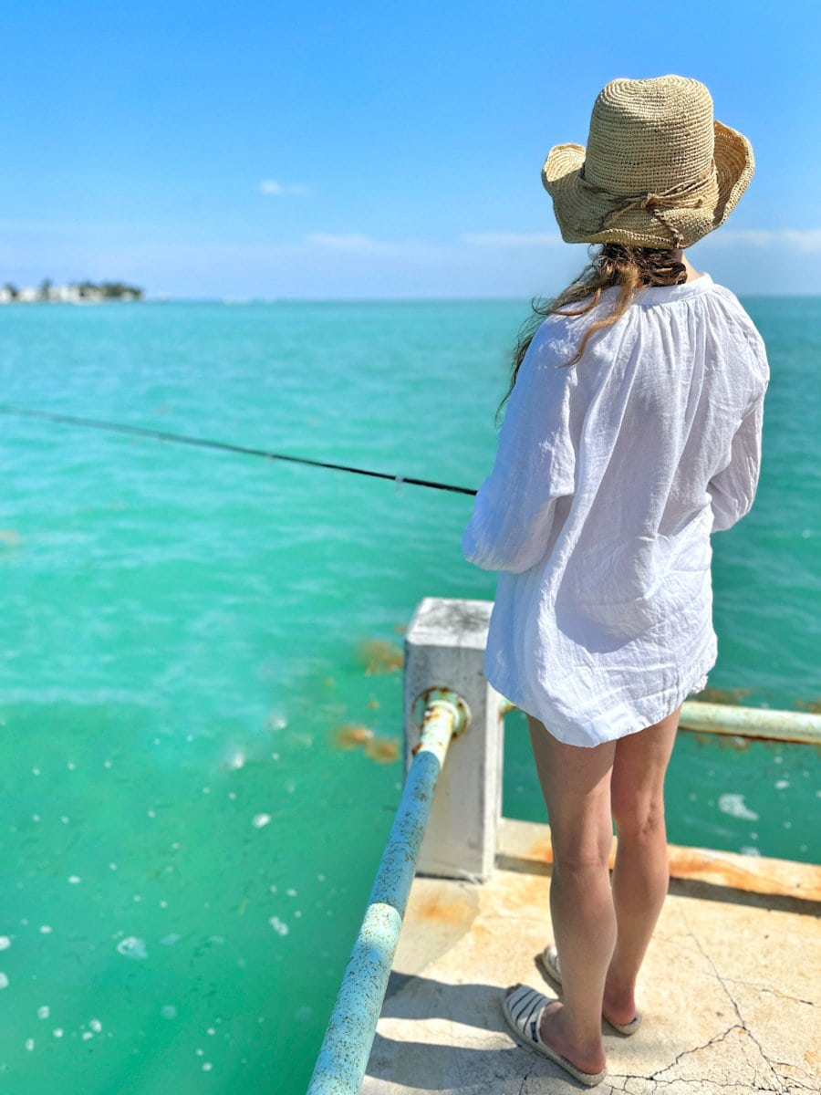 Manon Lapierre à la pêche dans les Florida Keys