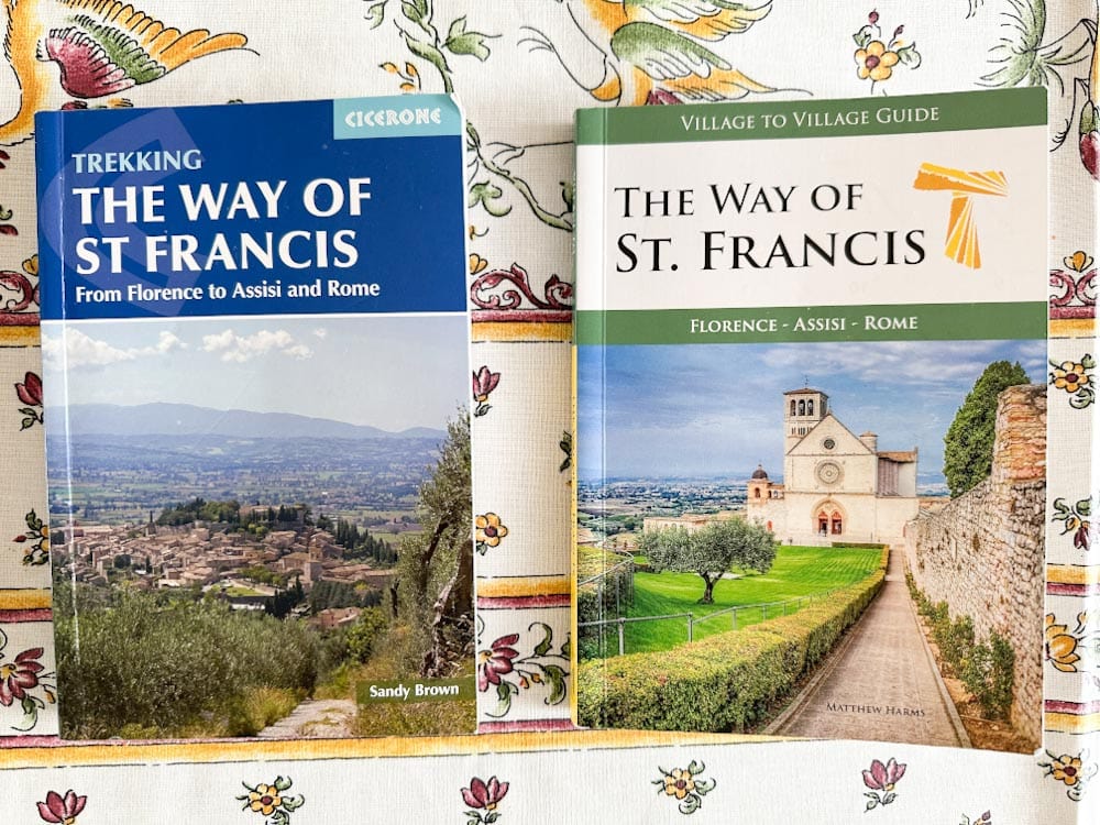 deux livres sur la Way of St-Francis pèlerinage de St-François d'Assise