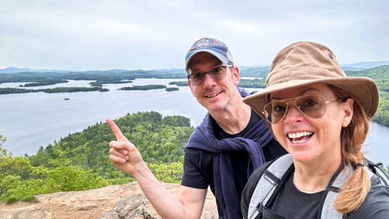 Lionel et Manon de La petite bette en long weekend au New Hampshire vue sur le Lakes region