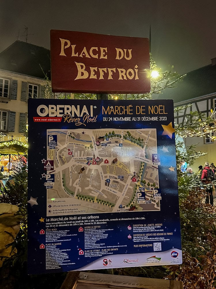 marché de noël d'Obernai, Alsace. Affiche au marché