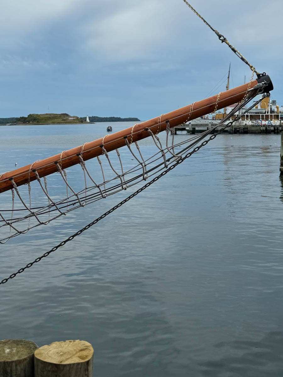 Voilier dans le harbour de Halifax