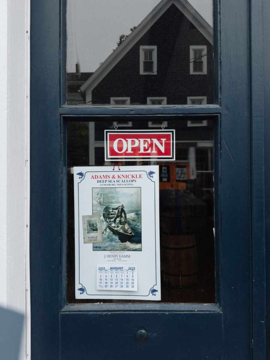 Affiche Adam & Knickle à Lunenburg