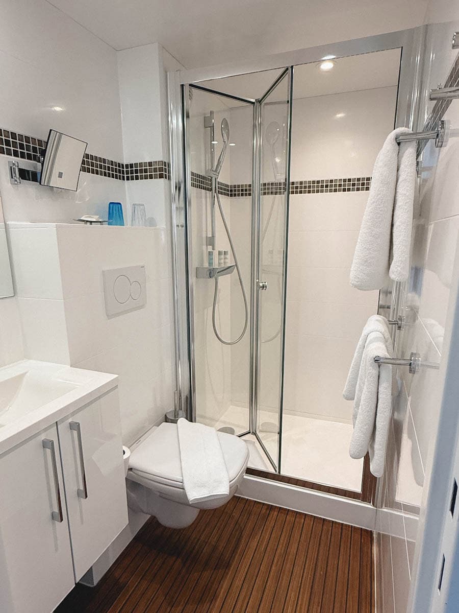 salle de douche bateau croisieurope