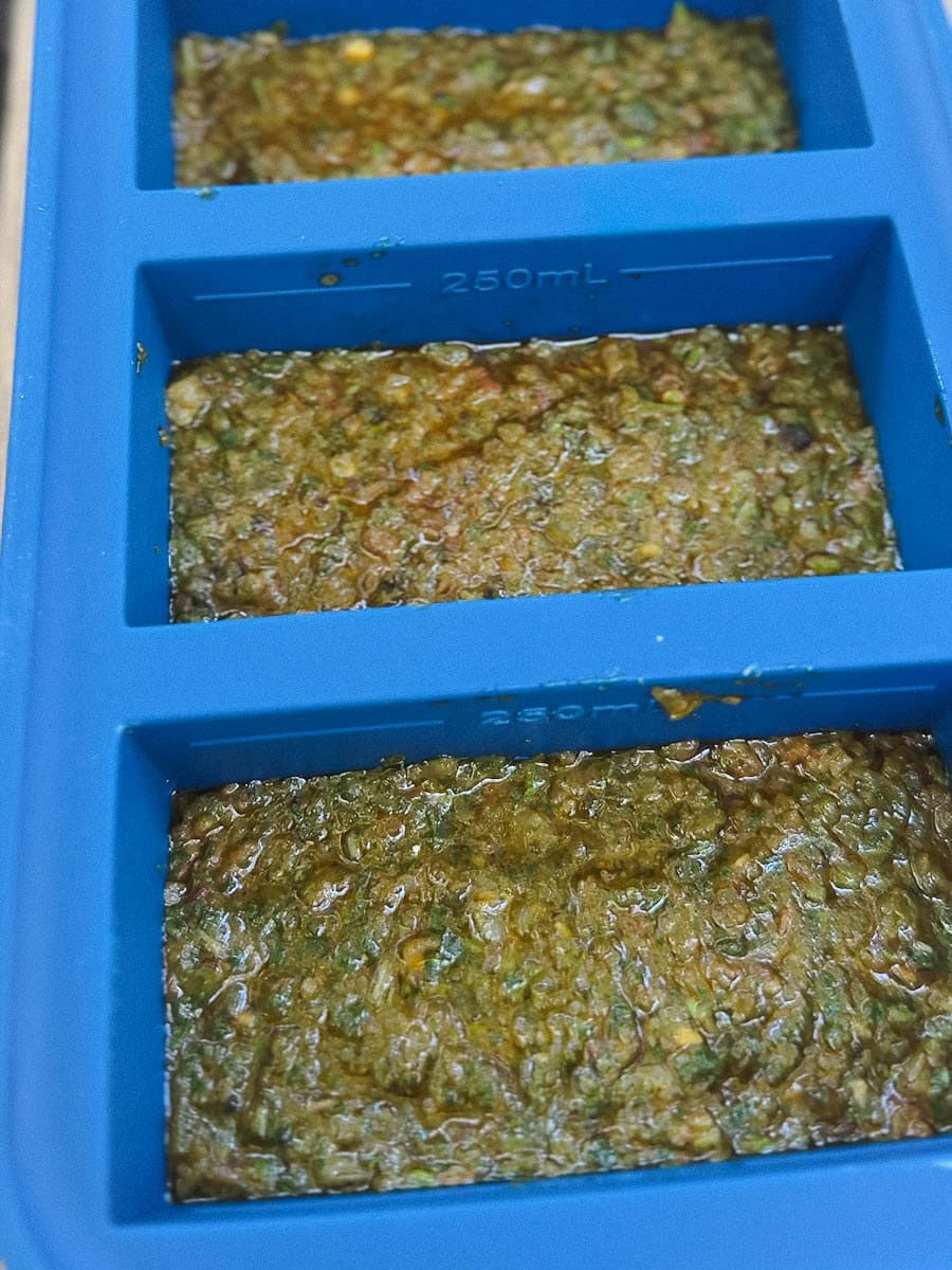 chimichurri dans cubes de congélation