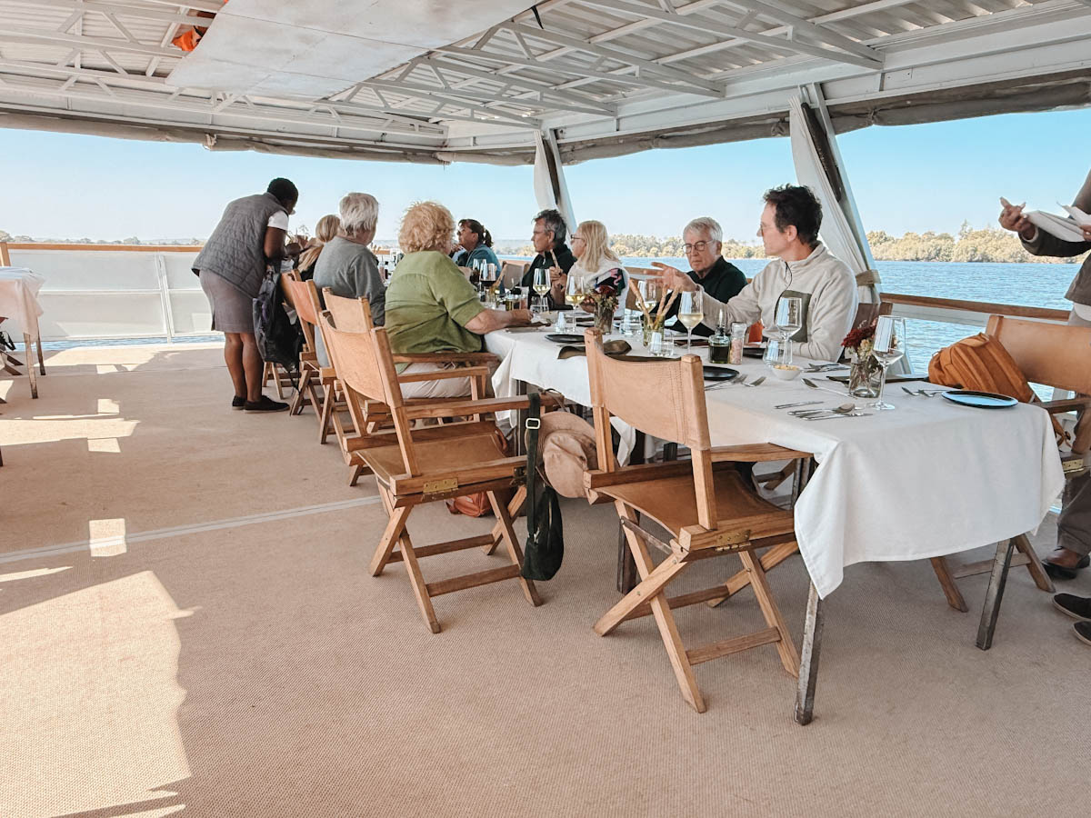 en bateau avec le groupe