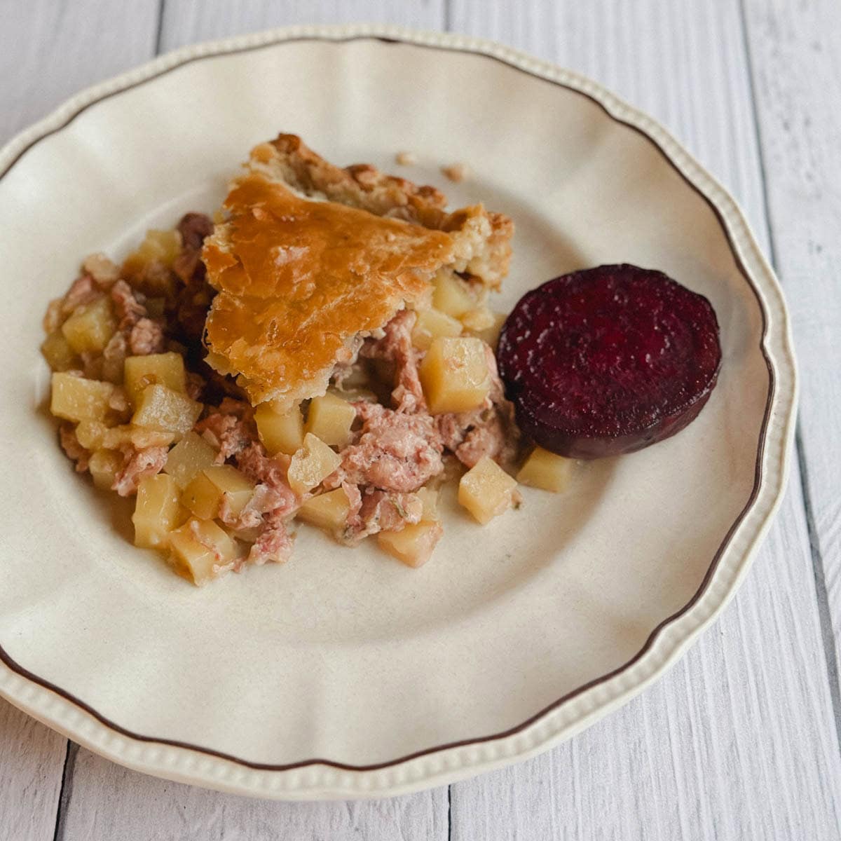 tourtière du lac avec betterave grillée